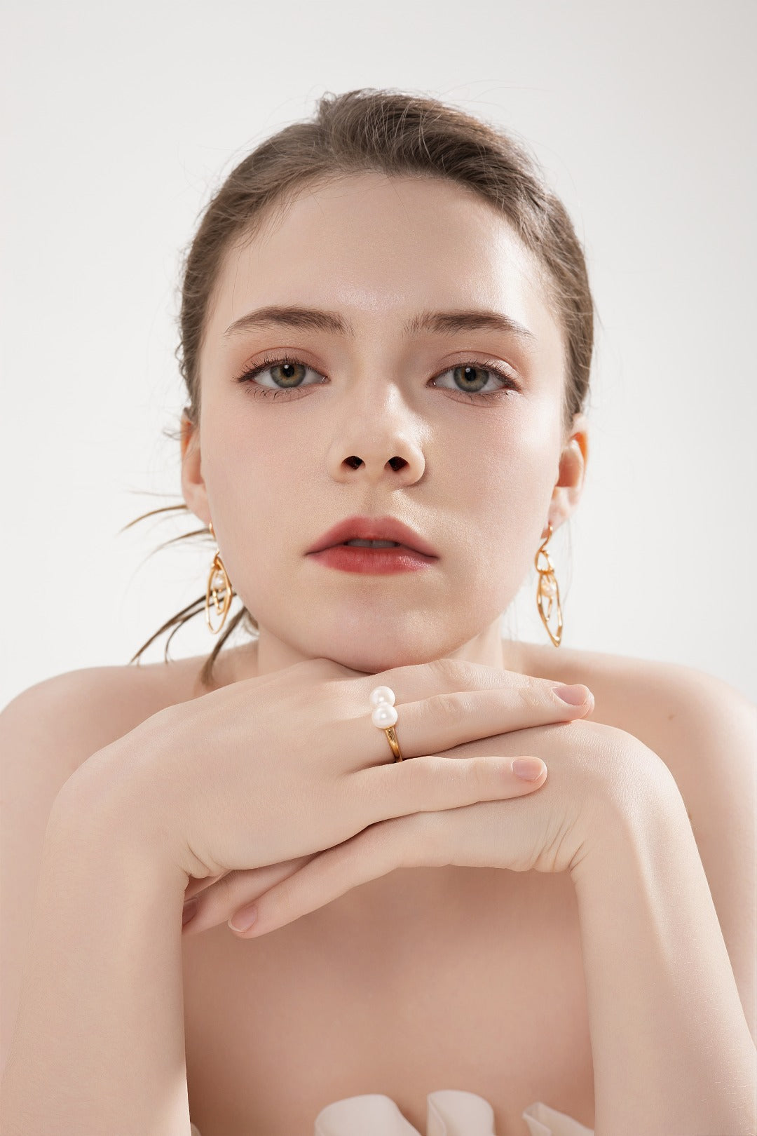 Muse Flow Pearl Earrings