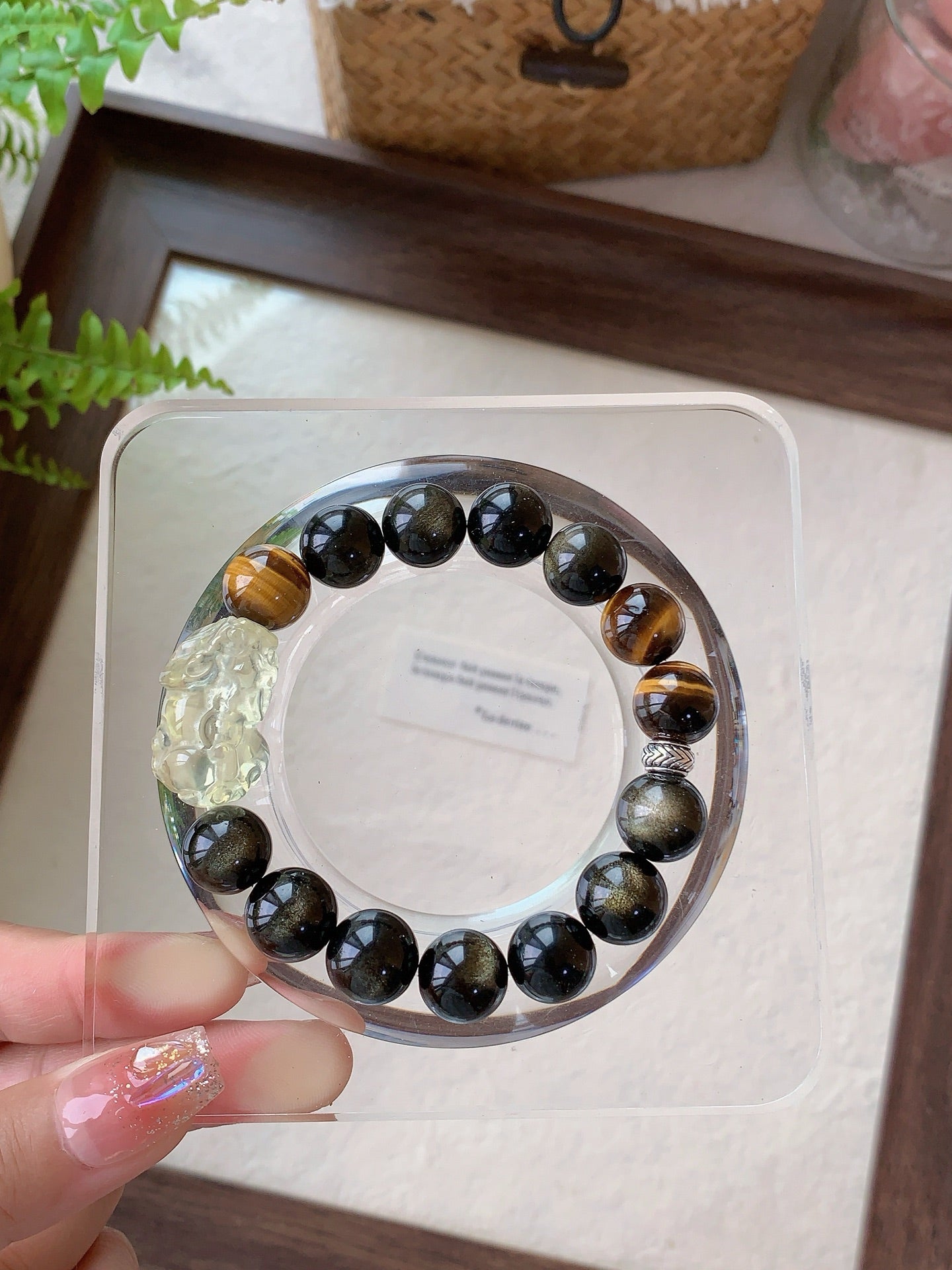 🖤 Golden Guardian Bracelet